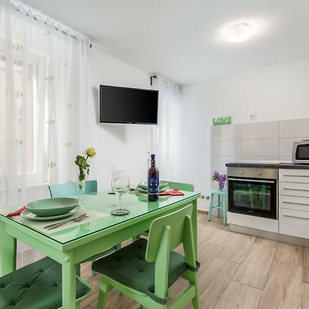 Adeona Apartments Rijeka Bagian luar foto