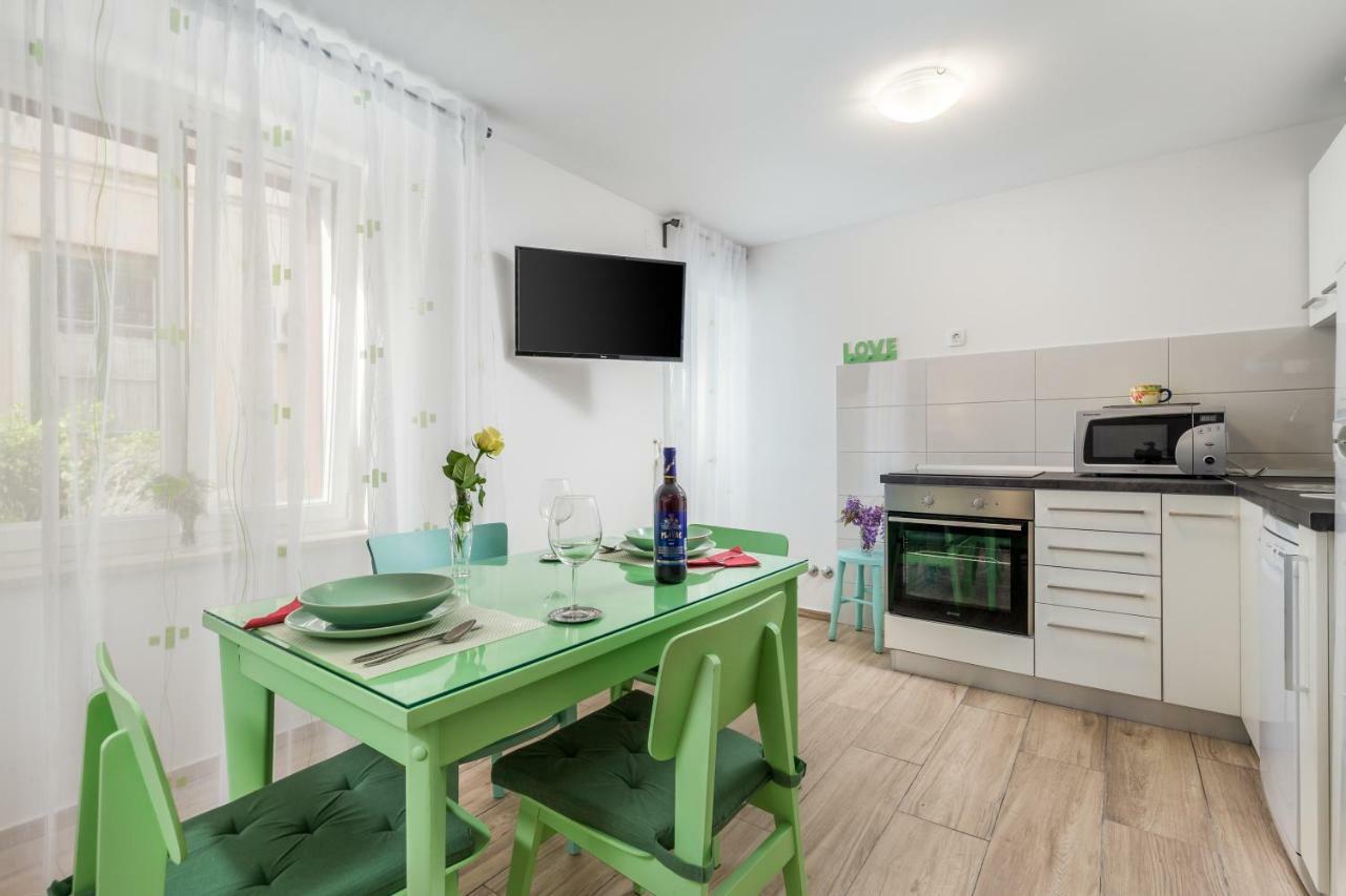 Adeona Apartments Rijeka Bagian luar foto