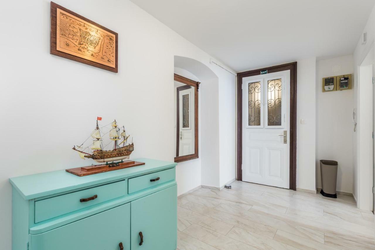 Adeona Apartments Rijeka Bagian luar foto