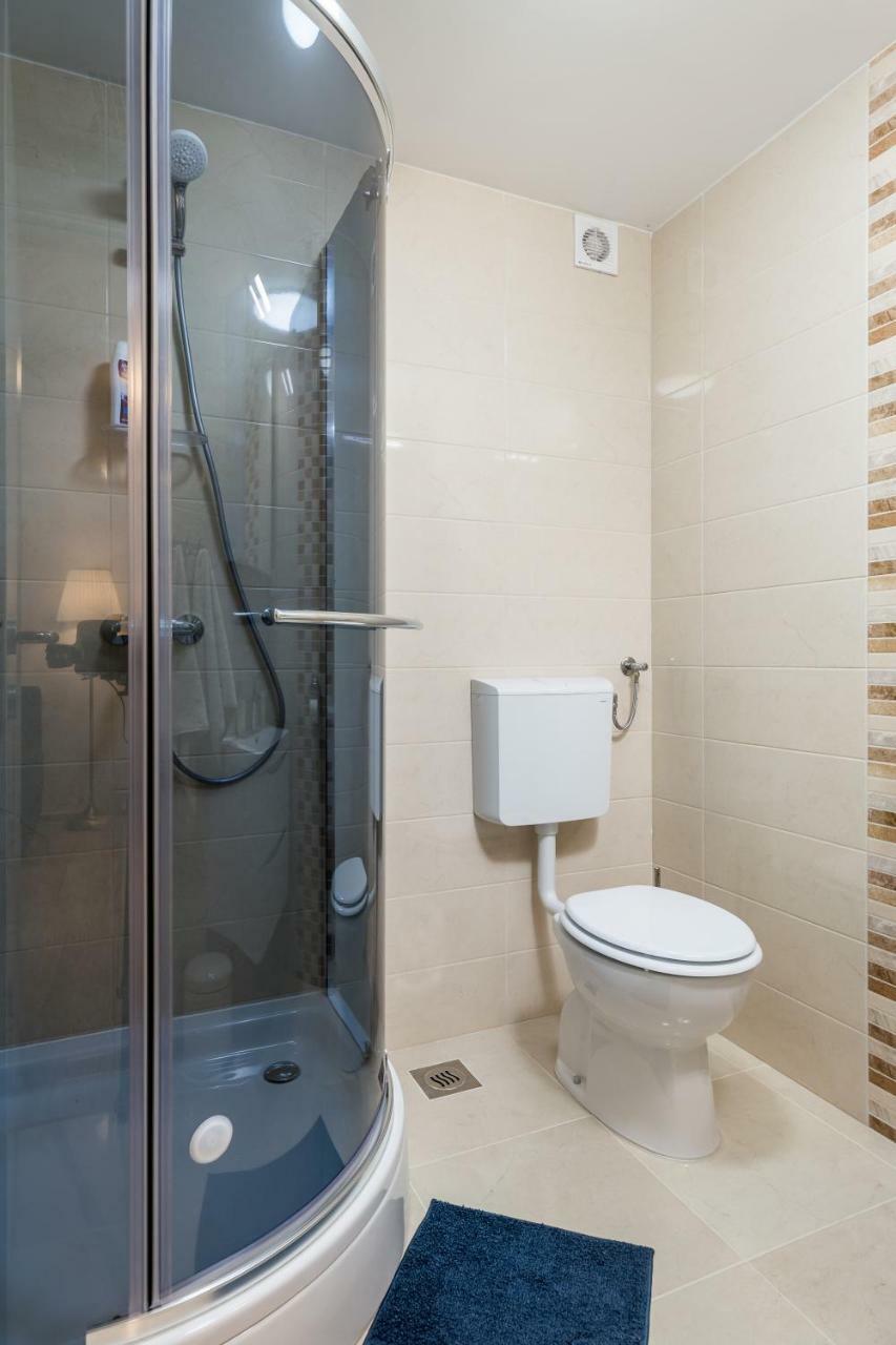 Adeona Apartments Rijeka Bagian luar foto