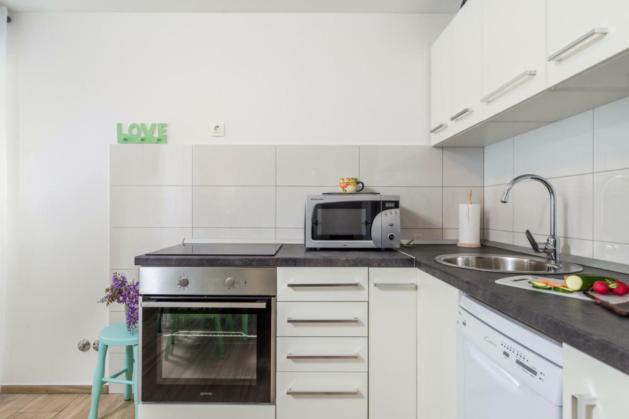 Adeona Apartments Rijeka Bagian luar foto