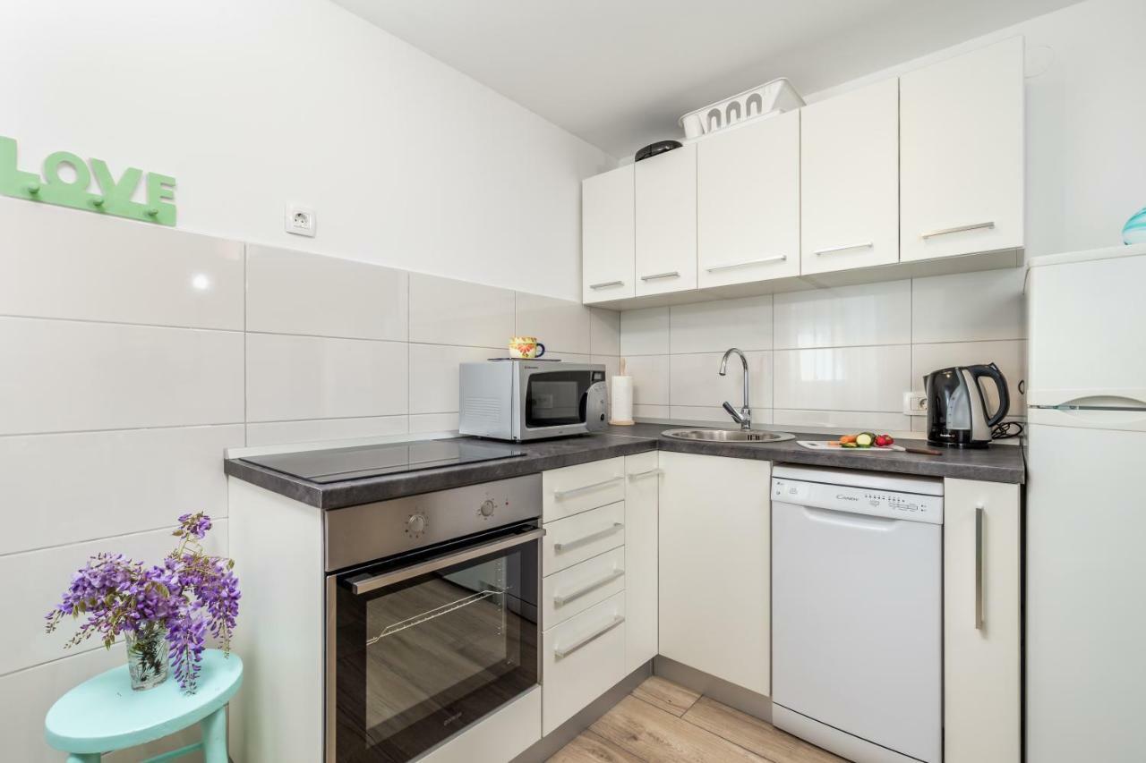 Adeona Apartments Rijeka Bagian luar foto